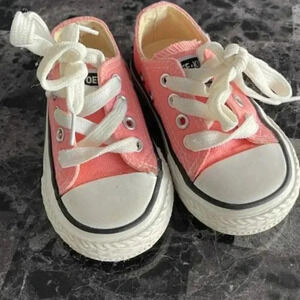 Toddler Kid Canvas Sneaker Size 6 Pink in White